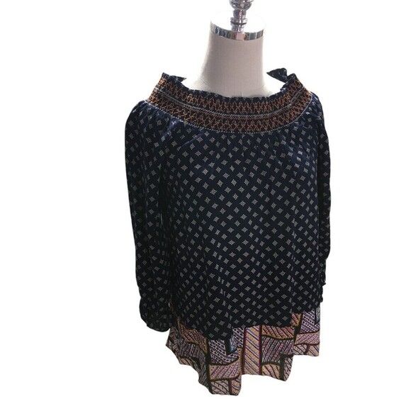 Anthropologie THML Top Women's Size Medium Navy Geometric Off The Shoulder - Picture 5 of 10